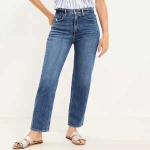 Loft The 90s Straight Jean Curvy High Rise Vintage Wash Size Size 6/28